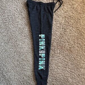 PINK Victoria's Secret Marled Gray with Tropical Leaf Jogger Sweatpant